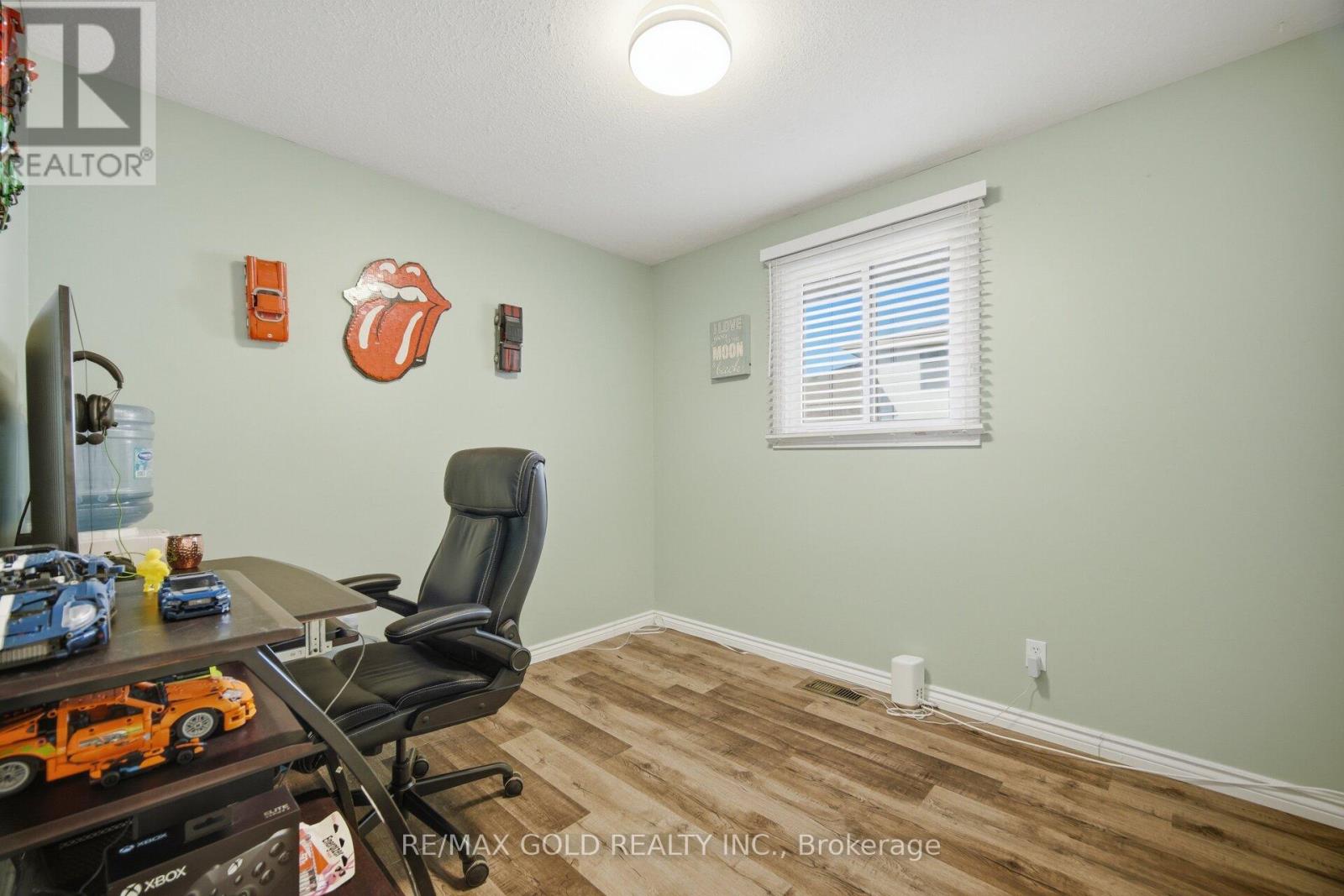 114 Arrowhead Crescent, Kitchener, Ontario  N2P 1B9 - Photo 23 - X12975218