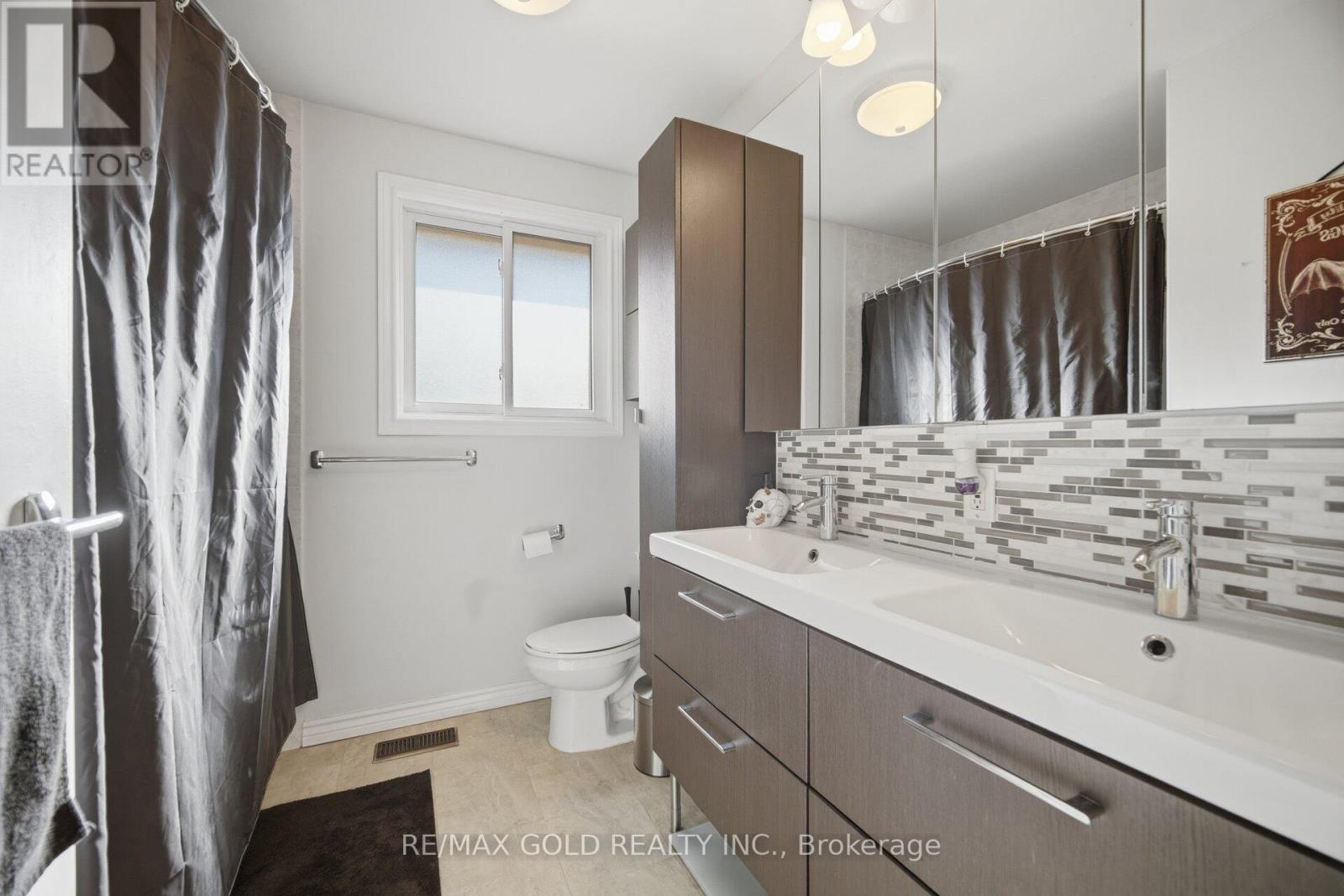 114 Arrowhead Crescent, Kitchener, Ontario  N2P 1B9 - Photo 25 - X12975218