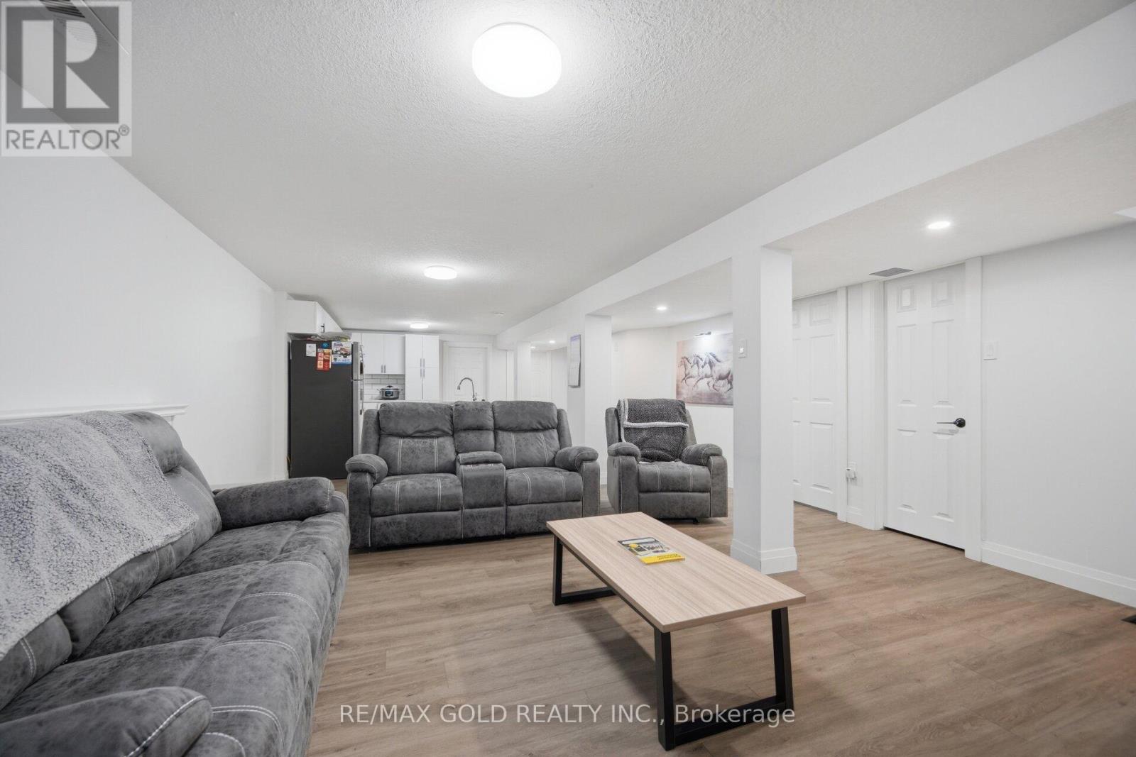 114 Arrowhead Crescent, Kitchener, Ontario  N2P 1B9 - Photo 28 - X12975218