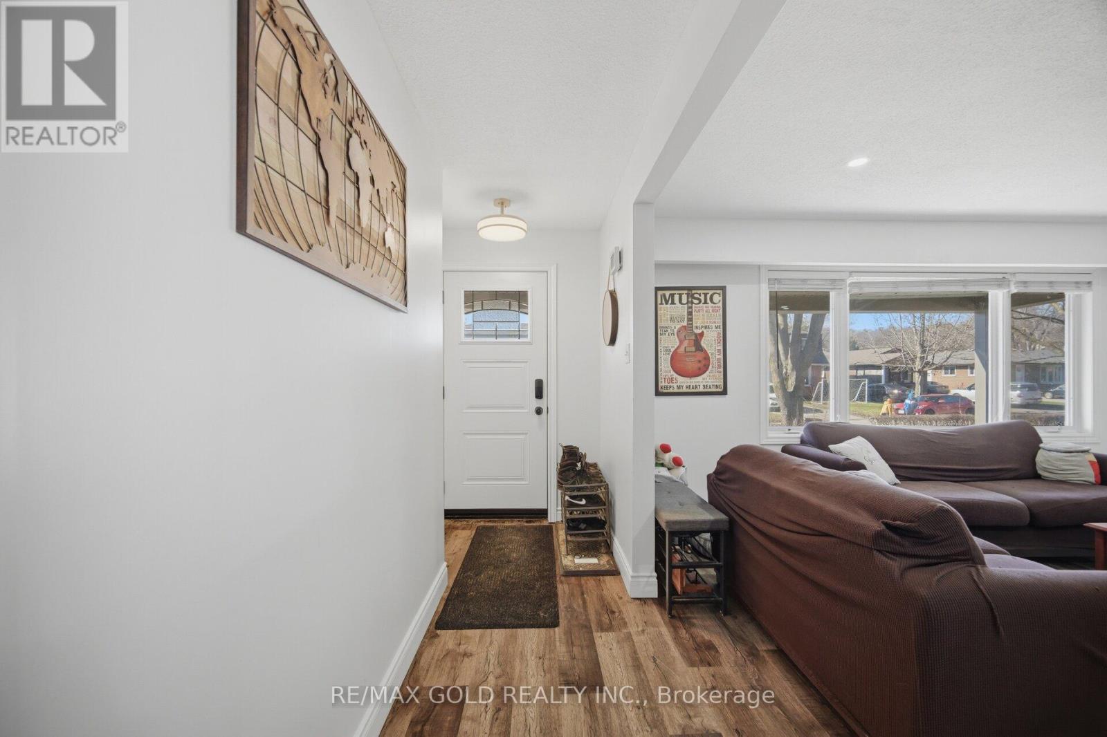 114 Arrowhead Crescent, Kitchener, Ontario  N2P 1B9 - Photo 6 - X12975218