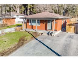 114 ARROWHEAD CRESCENT, Kitchener, Ontario