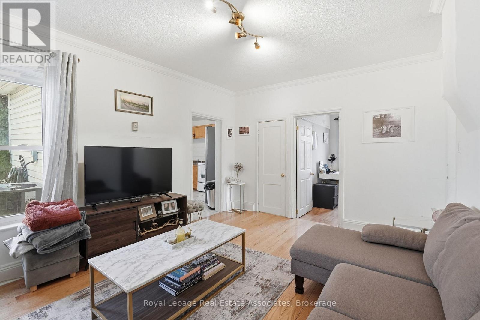 12 Nelson Street, Hamilton, Ontario  L8P 1G3 - Photo 10 - X12975270