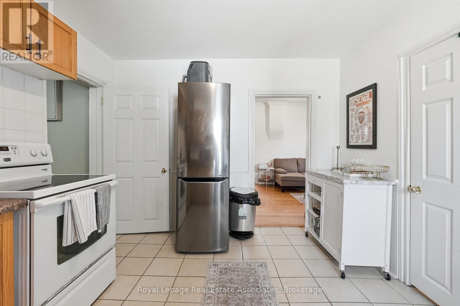 12 Nelson Street, Hamilton, Ontario  L8P 1G3 - Photo 15 - X12975270