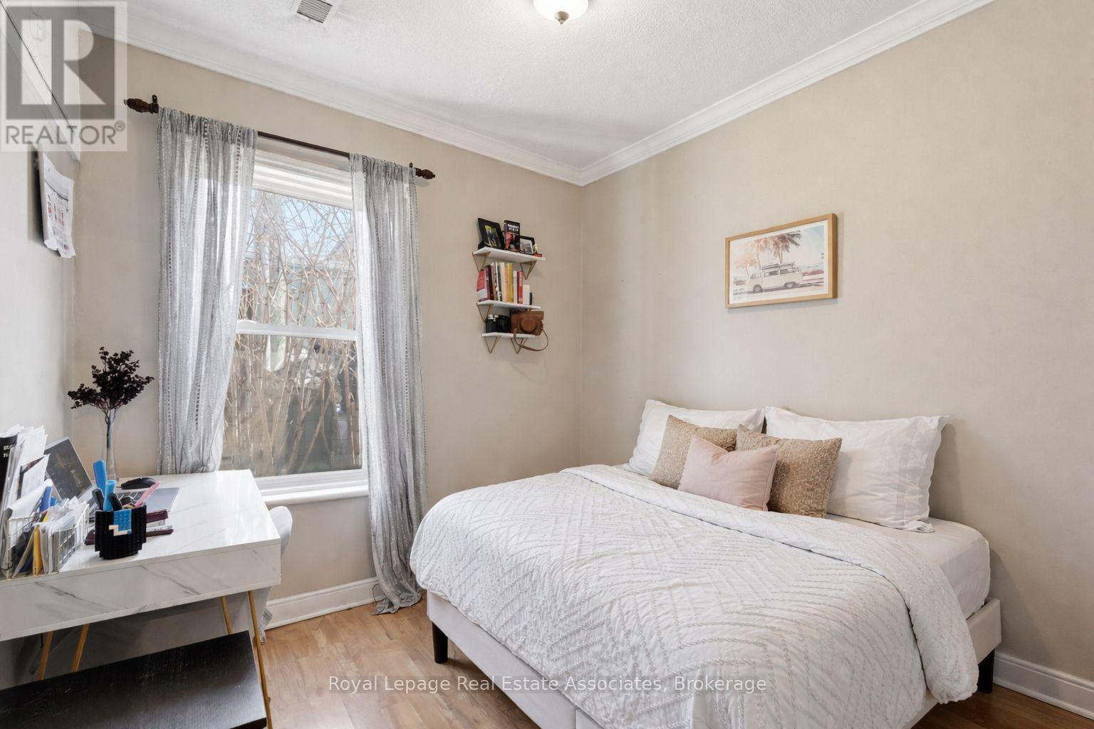 12 Nelson Street, Hamilton, Ontario  L8P 1G3 - Photo 16 - X12975270