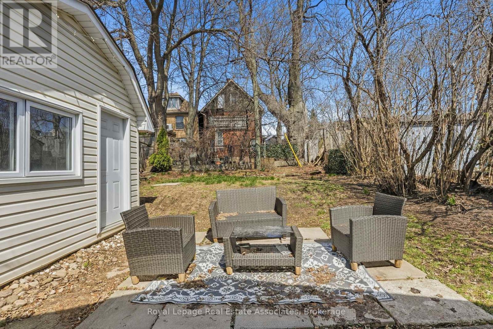 12 Nelson Street, Hamilton, Ontario  L8P 1G3 - Photo 23 - X12975270