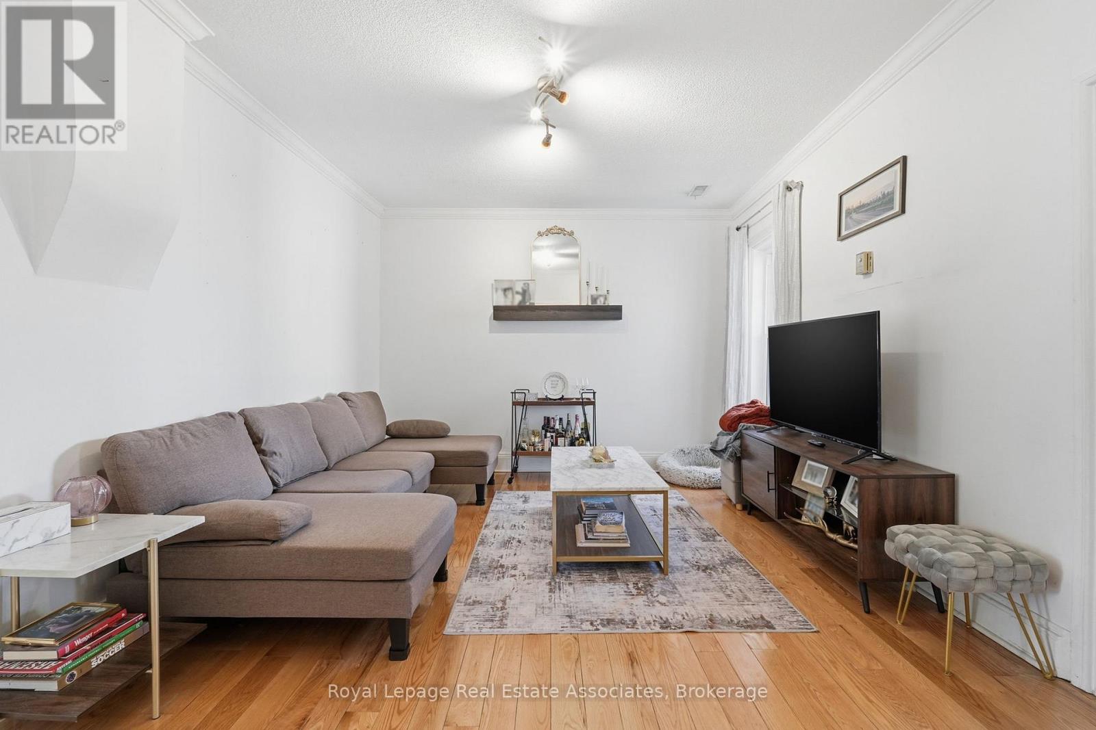 12 Nelson Street, Hamilton, Ontario  L8P 1G3 - Photo 8 - X12975270