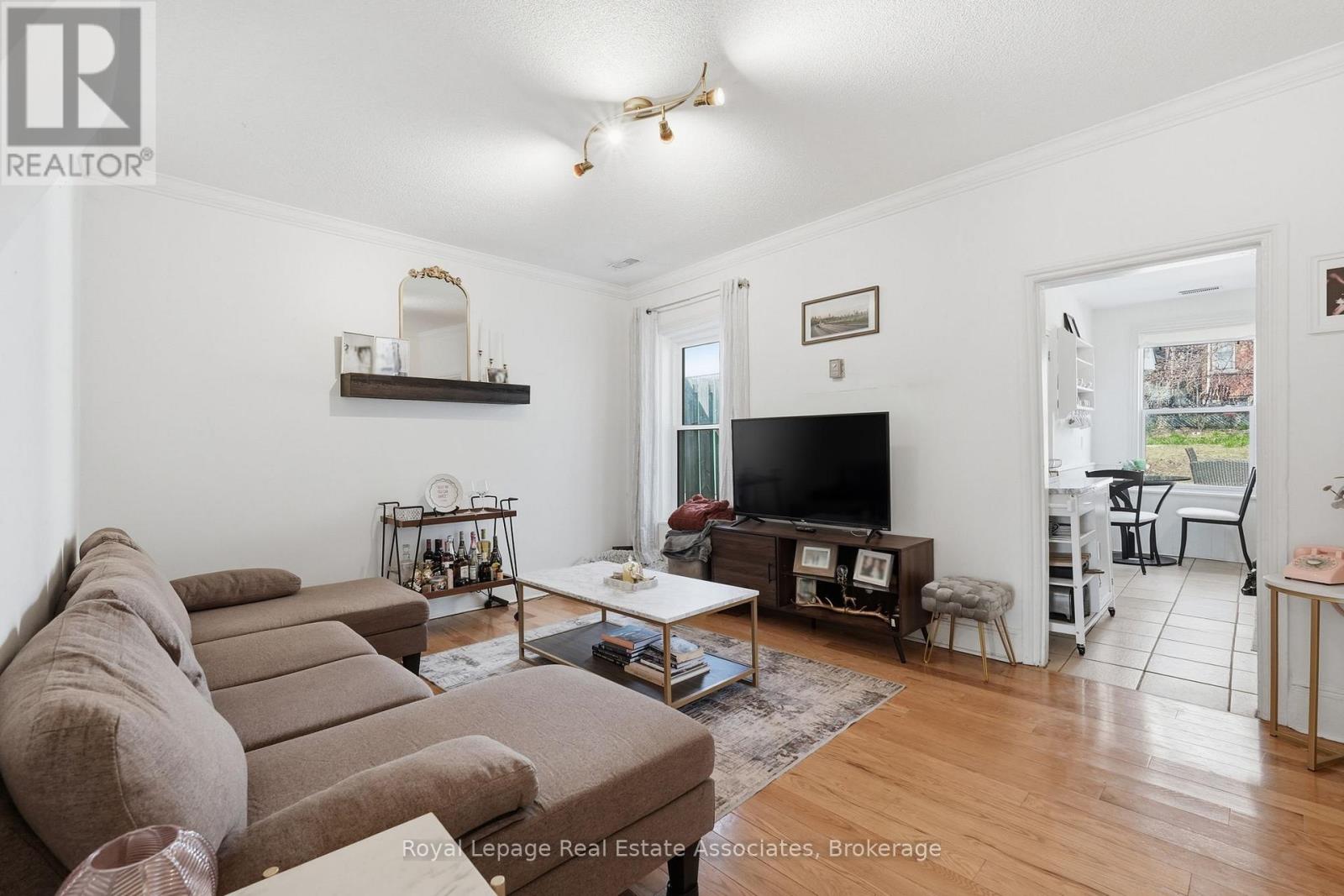 12 Nelson Street, Hamilton, Ontario  L8P 1G3 - Photo 9 - X12975270