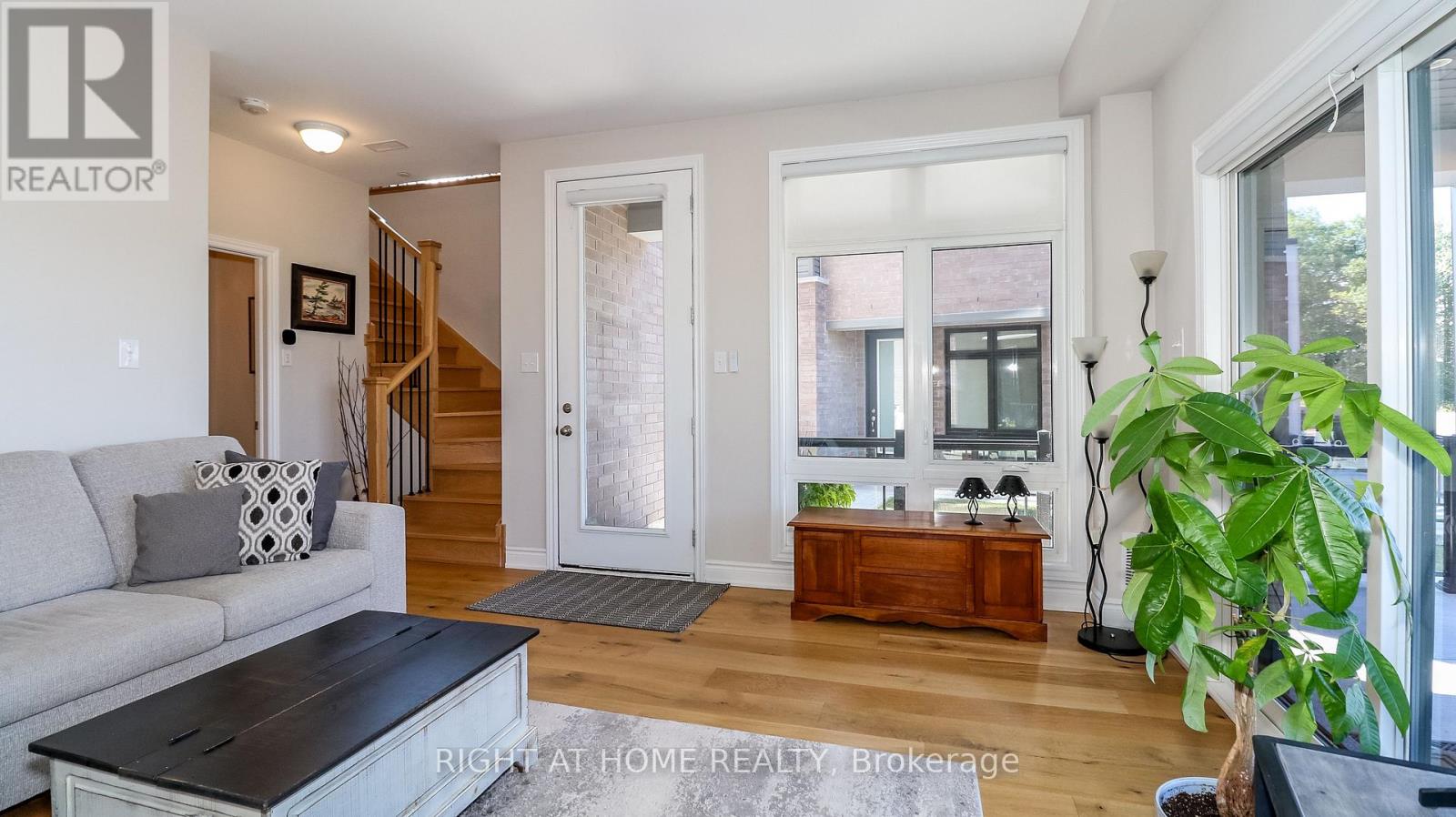 100 Marina Village Drive, Georgian Bay, Ontario  L0K 1S0 - Photo 11 - X12975328