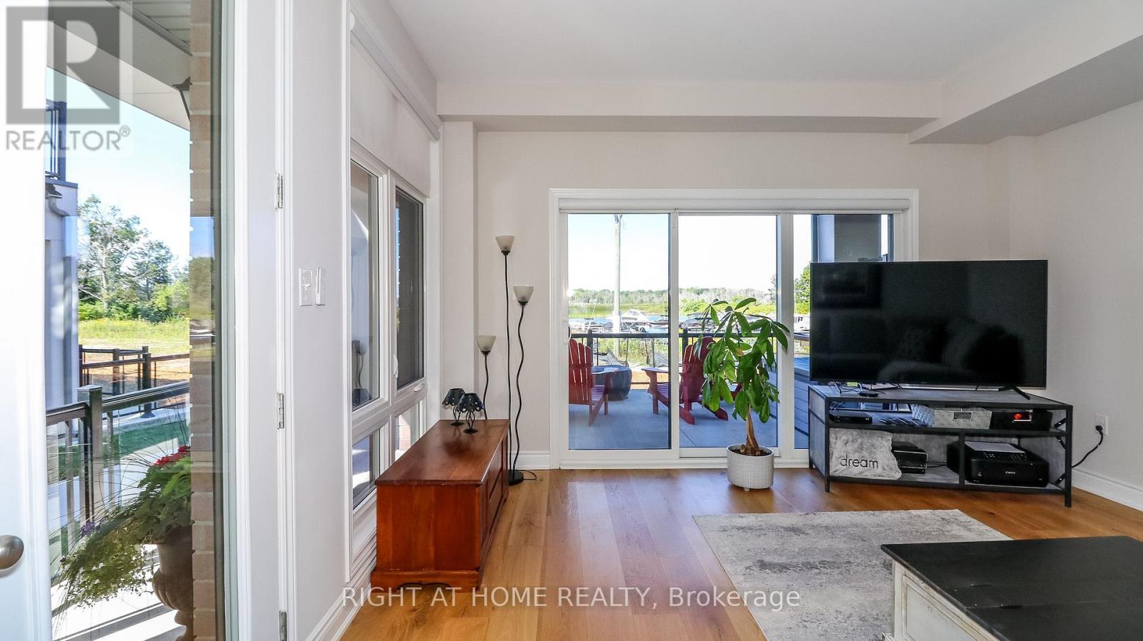 100 Marina Village Drive, Georgian Bay, Ontario  L0K 1S0 - Photo 9 - X12975328