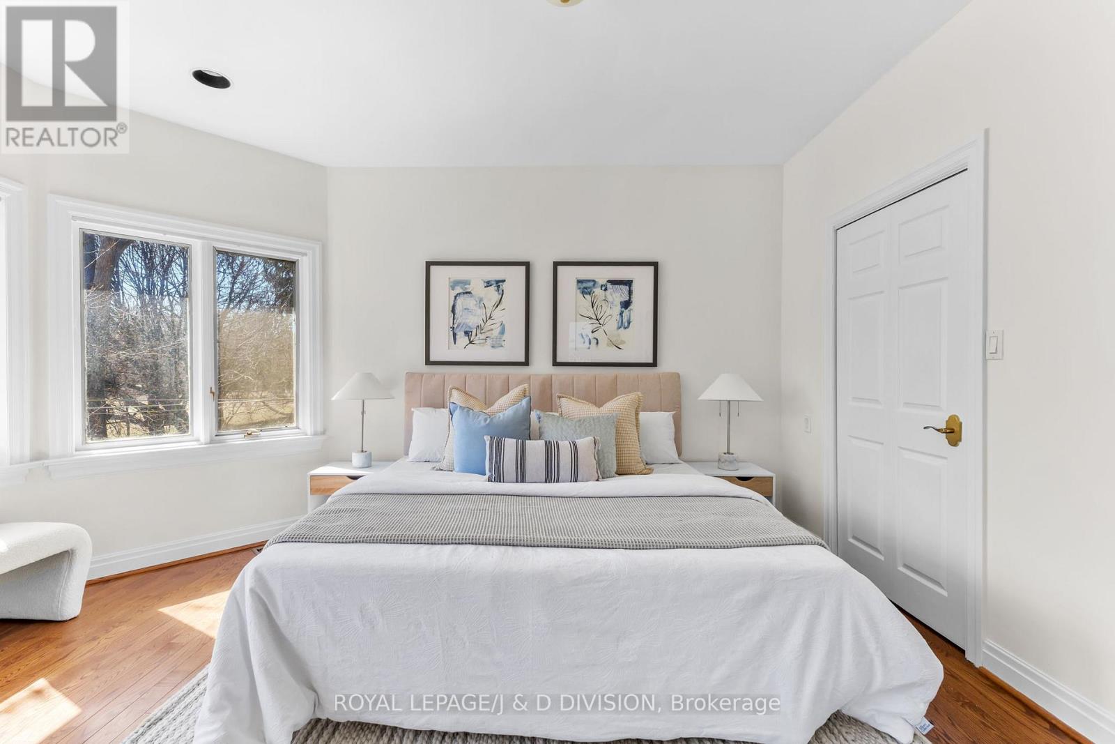 77 Chaplin Crescent, Toronto, Ontario  M5P 1A4 - Photo 18 - C12939474