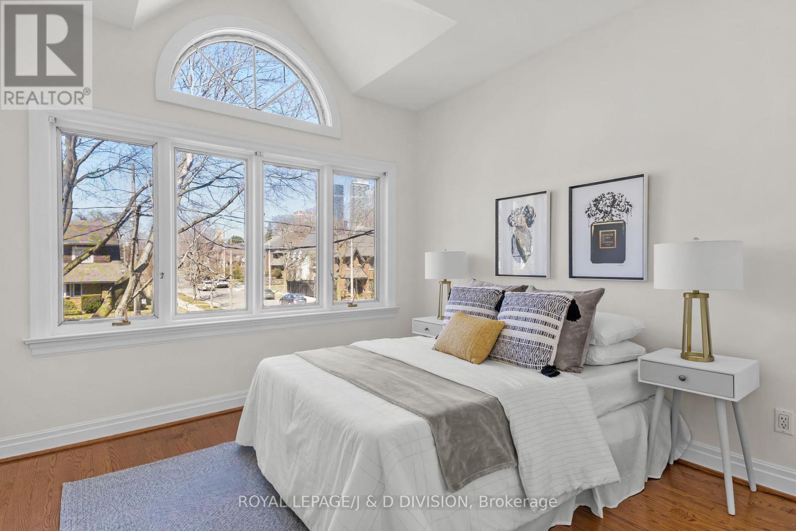 77 Chaplin Crescent, Toronto, Ontario  M5P 1A4 - Photo 22 - C12939474