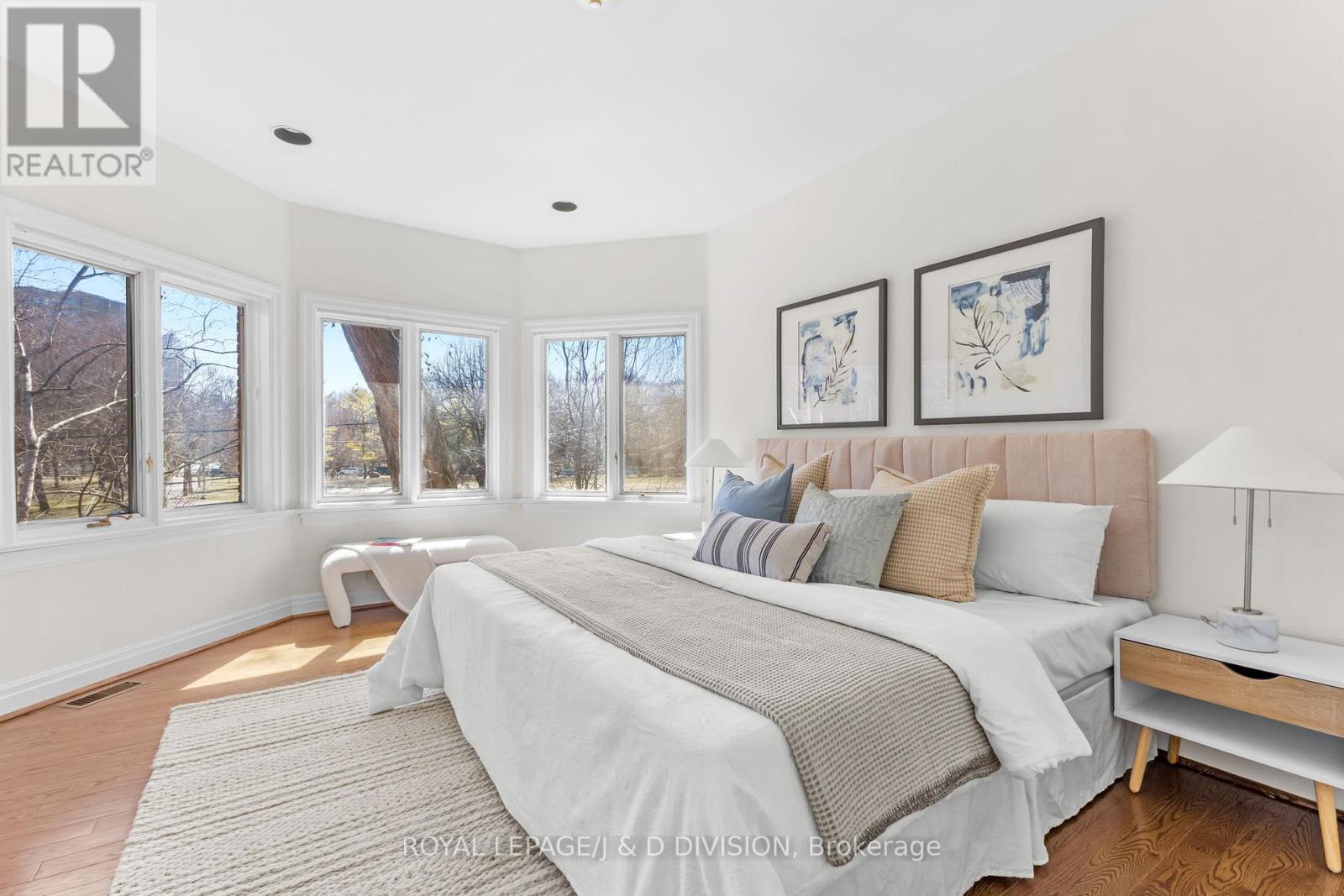 77 Chaplin Crescent, Toronto, Ontario  M5P 1A4 - Photo 17 - C12939474