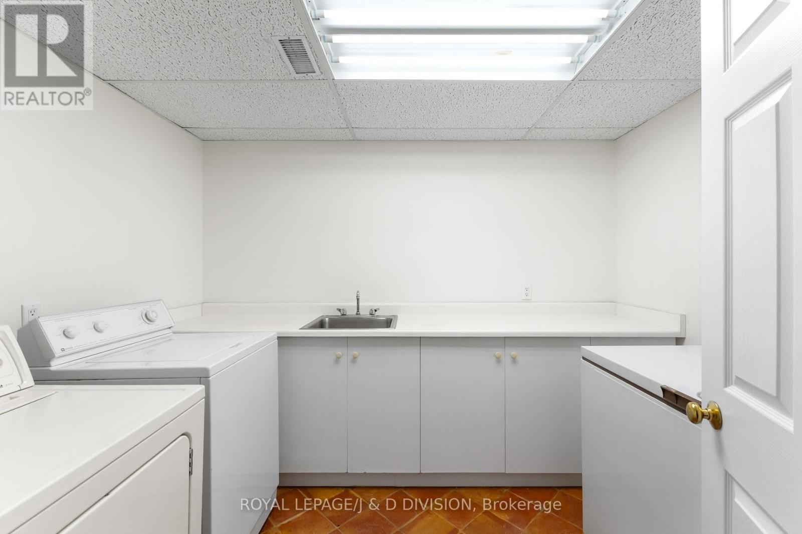 77 Chaplin Crescent, Toronto, Ontario  M5P 1A4 - Photo 38 - C12939474