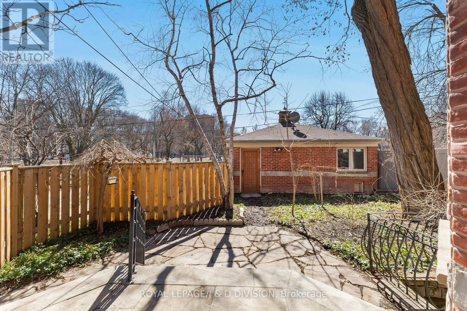 77 Chaplin Crescent, Toronto, Ontario  M5P 1A4 - Photo 39 - C12939474