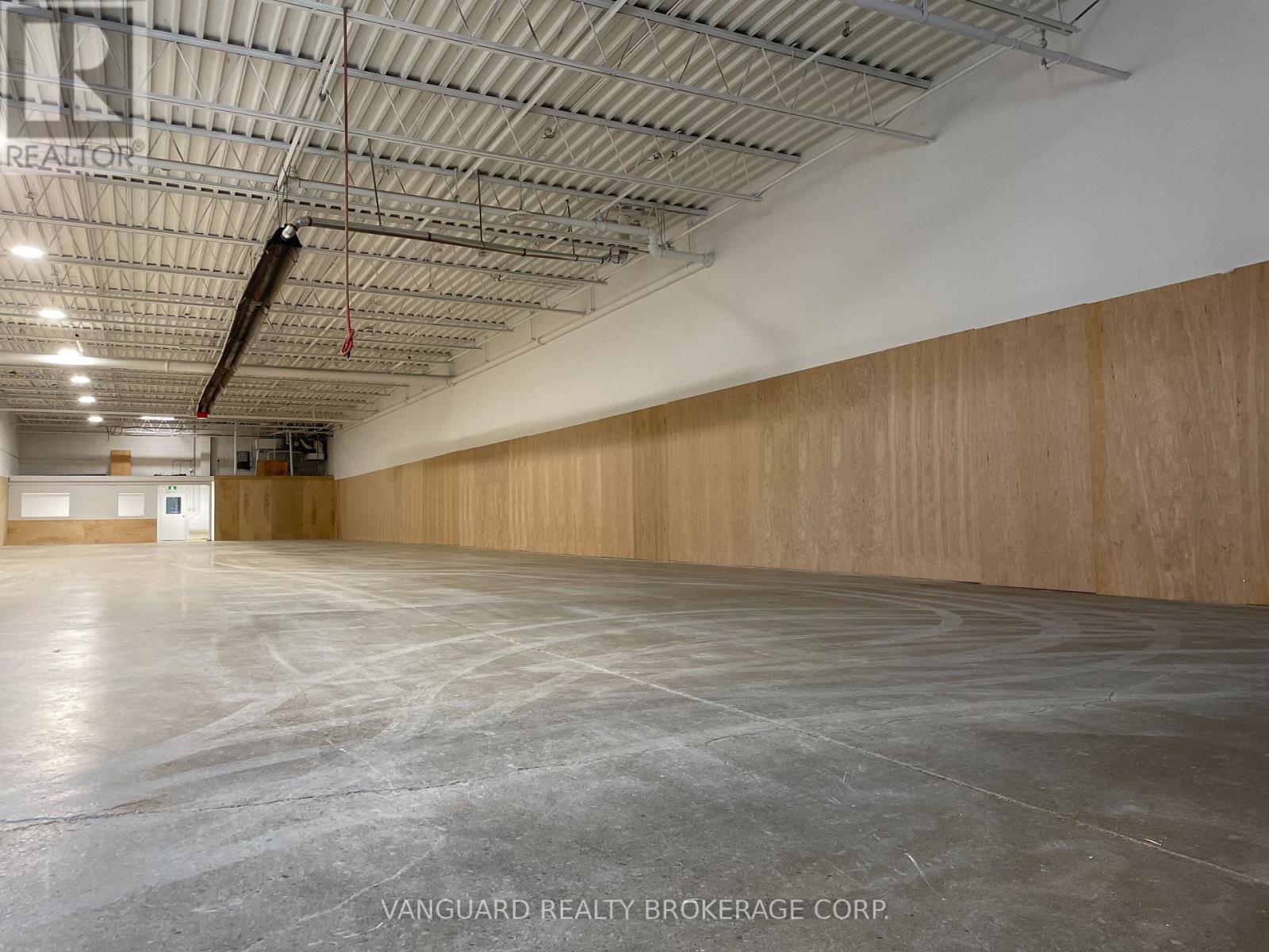 156 Milvan Drive, Toronto, Ontario  M9L 1Z9 - Photo 6 - W12973416