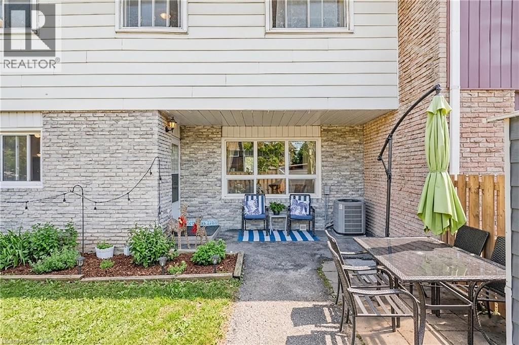 423 Westwood Drive Unit# 43, Kitchener, Ontario  N2M 5B5 - Photo 38 - 40819064