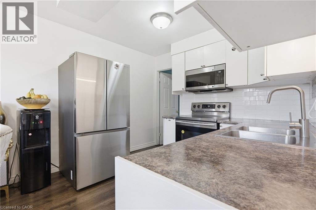 423 Westwood Drive Unit# 43, Kitchener, Ontario  N2M 5B5 - Photo 8 - 40819064