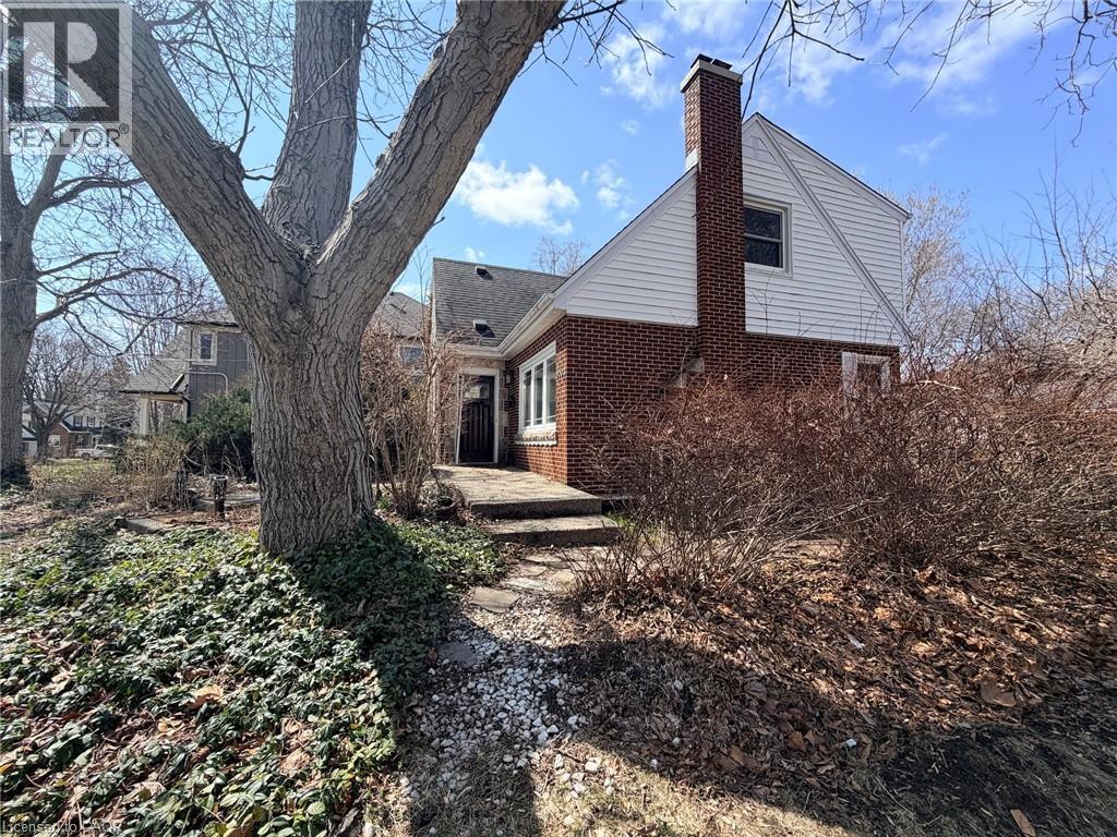 2093 Victoria Avenue, Burlington, Ontario  L7R 1R5 - Photo 4 - 40818913