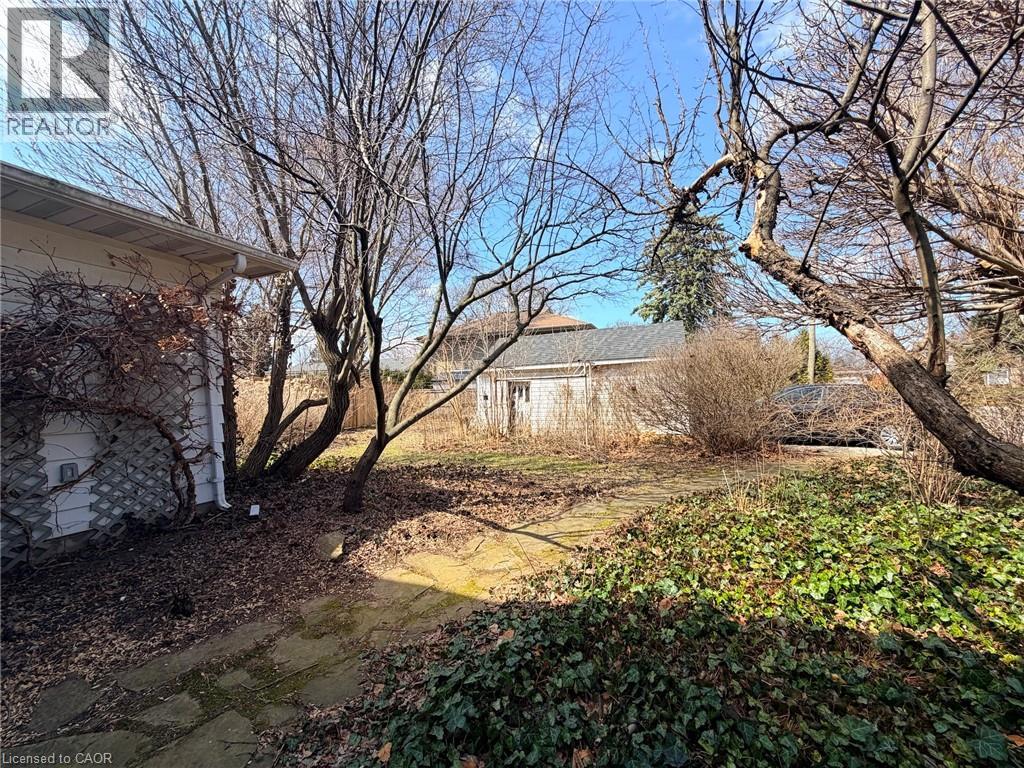 2093 Victoria Avenue, Burlington, Ontario  L7R 1R5 - Photo 8 - 40818913