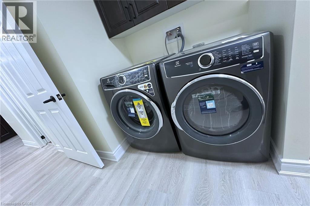 59 Windrush Trail S Unit# B, Kitchener, Ontario N2P 2A8 - Photo 3 - 40818835