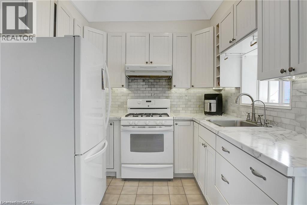 12 Murdoch Street, Cambridge, Ontario  N1R 4H4 - Photo 12 - 40818351