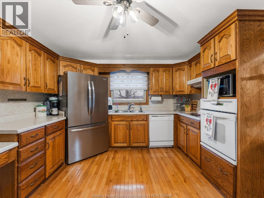 14 LORNE AVENUE Leamington, Ontario