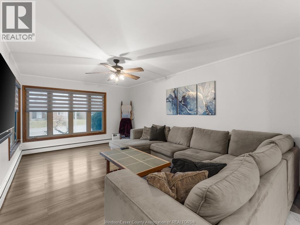 14 LORNE AVENUE Leamington, Ontario