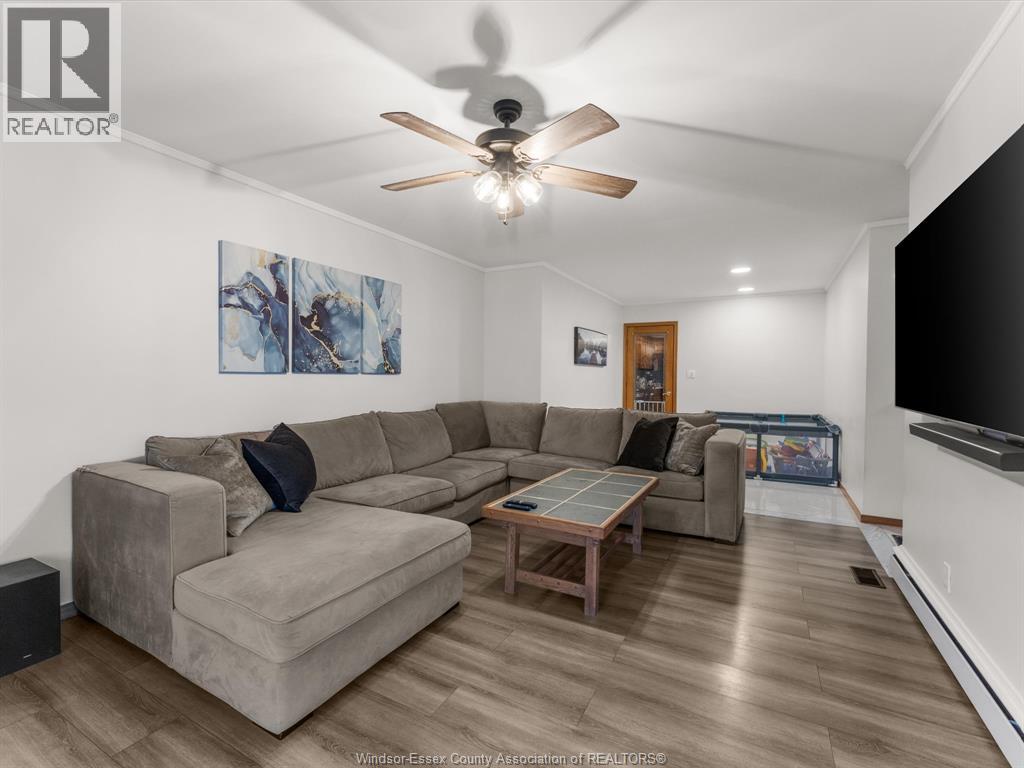 14 LORNE AVENUE Leamington, Ontario