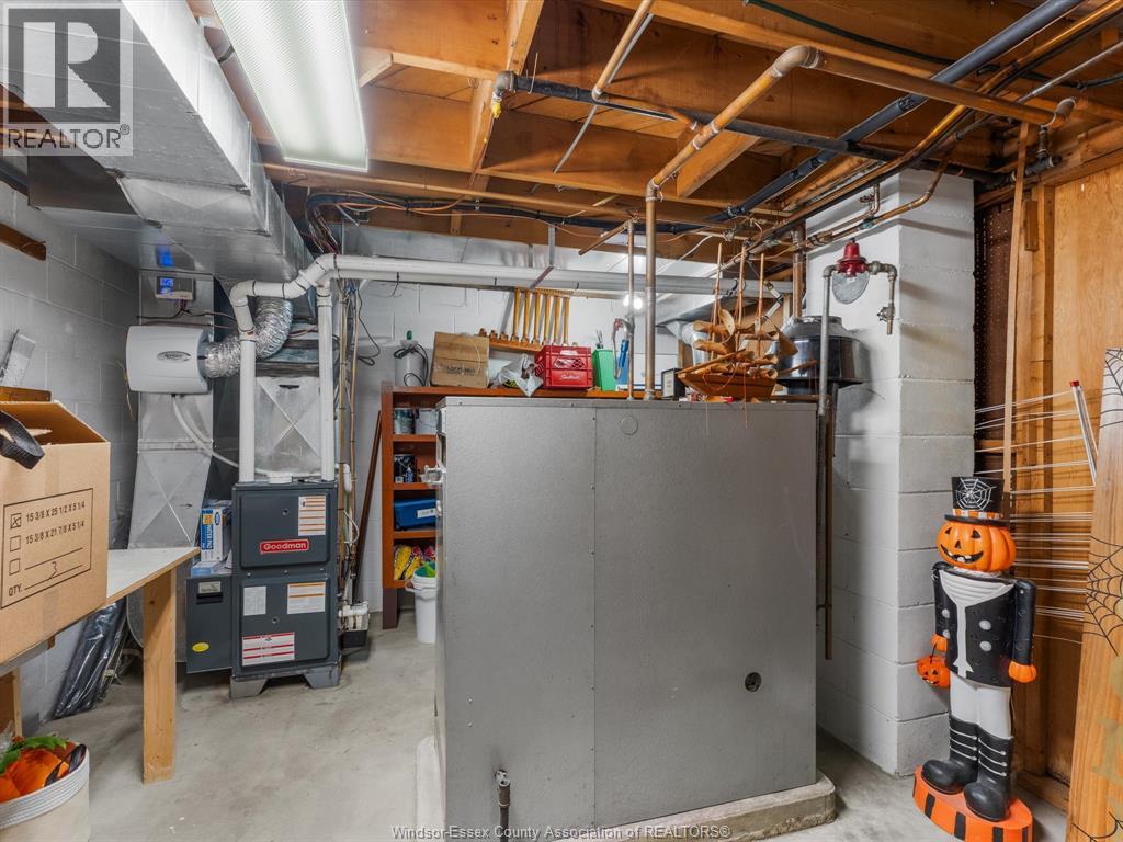 14 LORNE AVENUE Leamington, Ontario