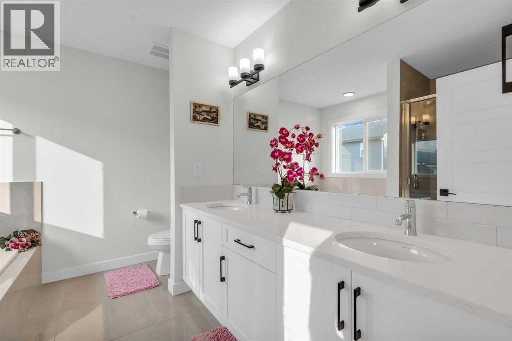 35 Versant View Sw, Calgary, Alberta  T2Y 0W9 - Photo 25 - A2284214