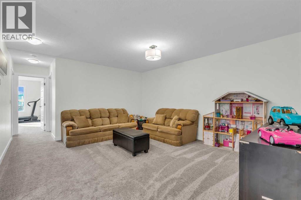 35 Versant View Sw, Calgary, Alberta  T2Y 0W9 - Photo 22 - A2284214