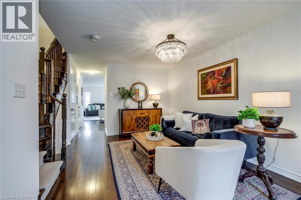 2322 Saddlecreek Crescent, Oakville, Ontario  L6M 5J7 - Photo 5 - 40811364