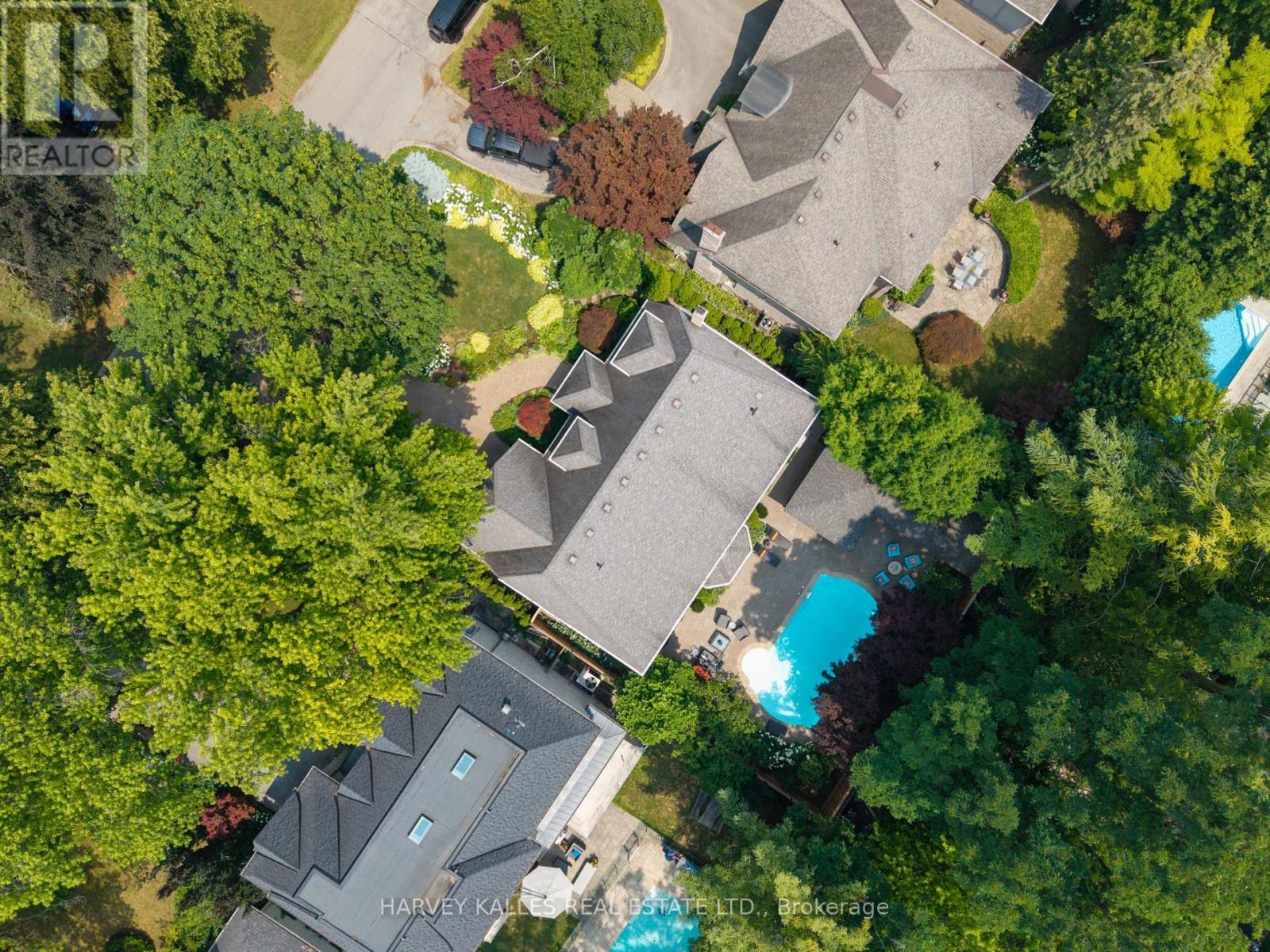 7 Romney Road, Toronto, Ontario  M9A 4E9 - Photo 2 - W12969360