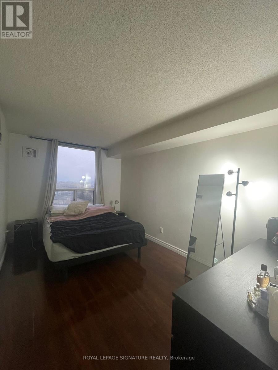 1107 - 135 Hillcrest Avenue, Mississauga, Ontario  L5B 4B1 - Photo 38 - W12975136