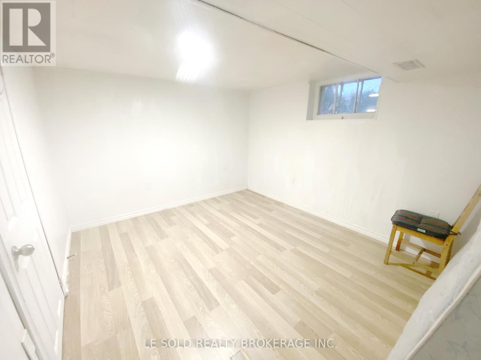 Bsmt - 112 Leland Street, Hamilton, Ontario L8S 3A2 - Photo 5 - X12959004