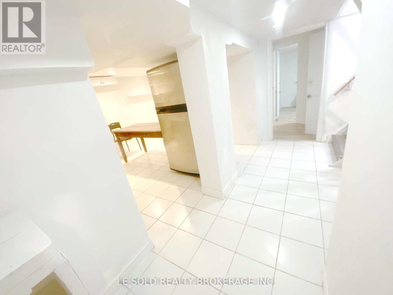 Bsmt - 112 Leland Street, Hamilton, Ontario L8S 3A2 - Photo 9 - X12959004