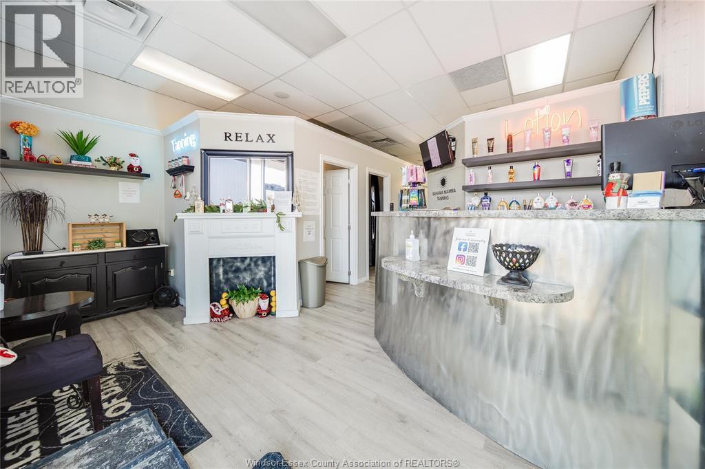 3041 Dougall Avenue, Windsor, Ontario  N9E 1S3 - Photo 6 - 26007537