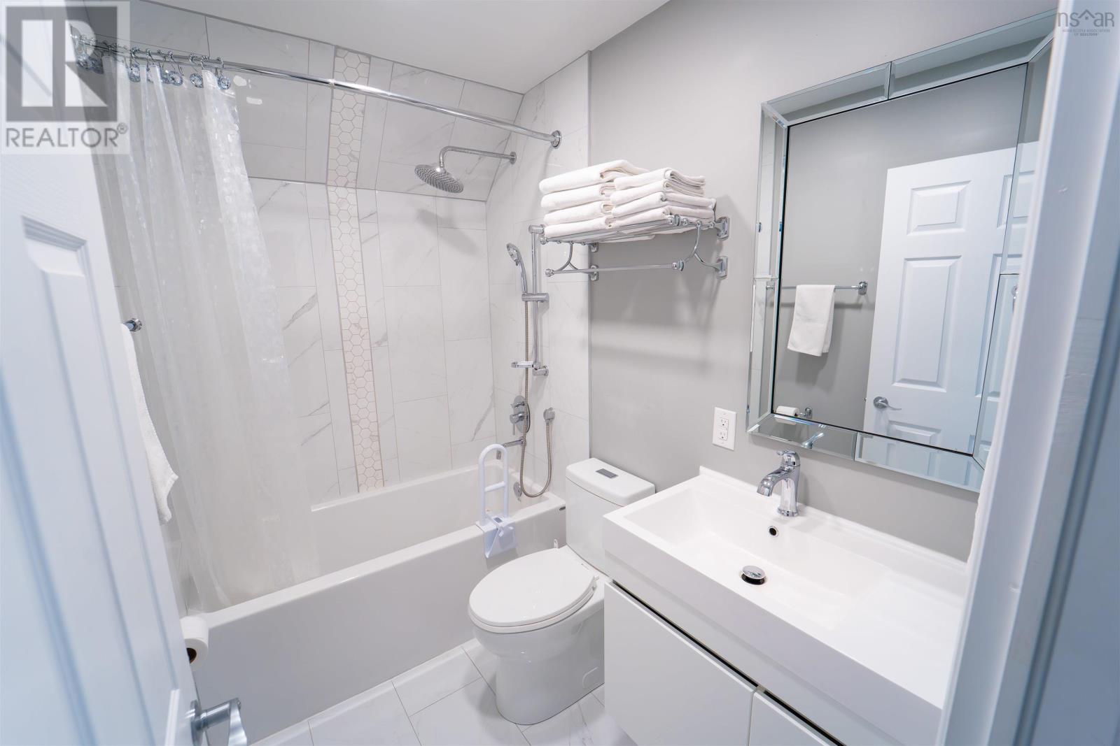 33 Pleasant Street, Parrsboro, Nova Scotia  B0M 1S0 - Photo 46 - 202606512