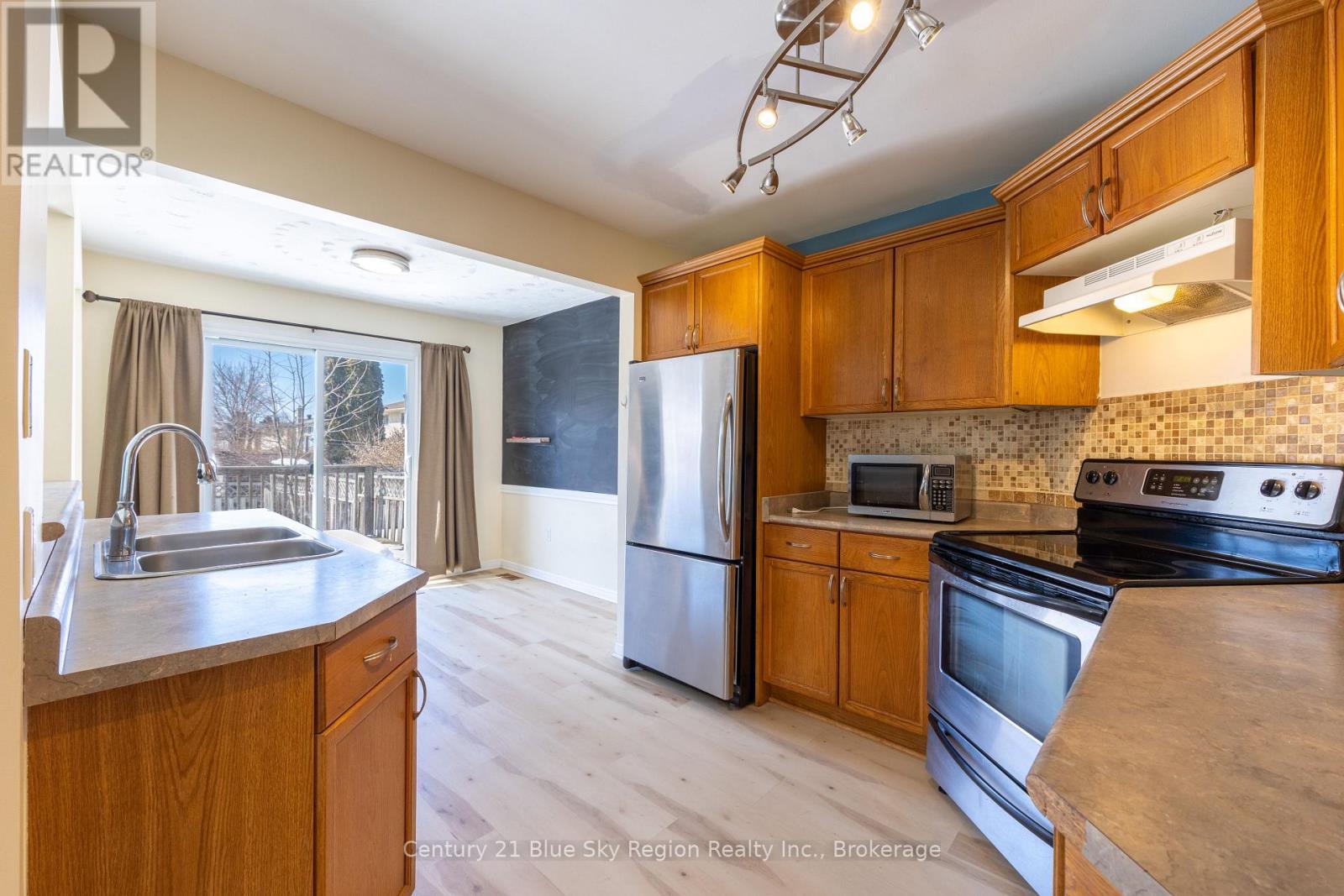 339 Champlain Street, North Bay, Ontario  P1B 2L9 - Photo 10 - X12975614