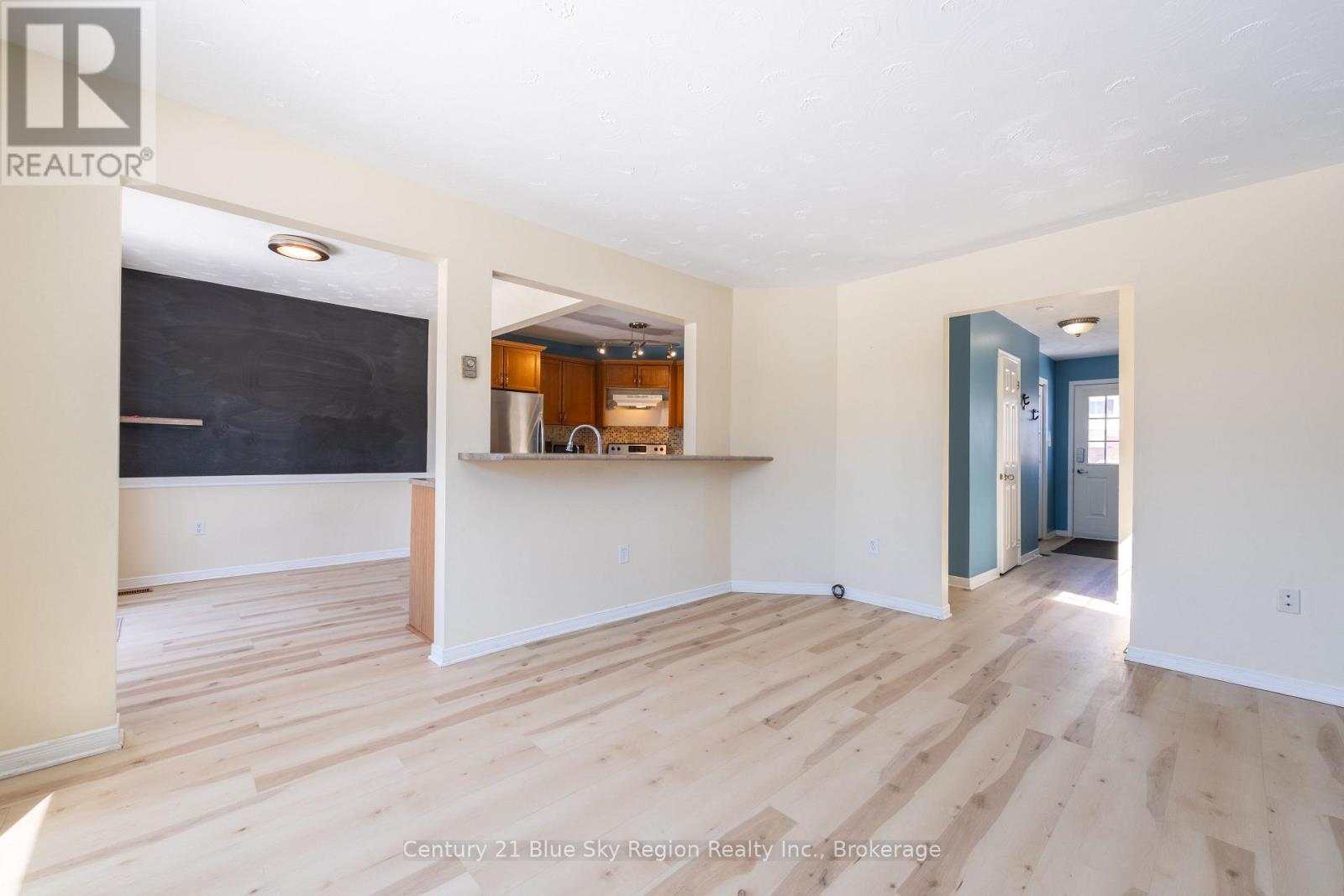 339 Champlain Street, North Bay, Ontario  P1B 2L9 - Photo 6 - X12975614