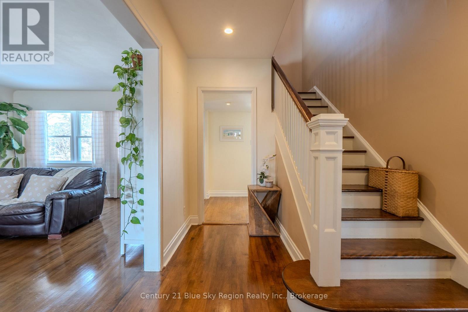 749 Mcintyre Street W, North Bay, Ontario  P1B 3A1 - Photo 4 - X12975682