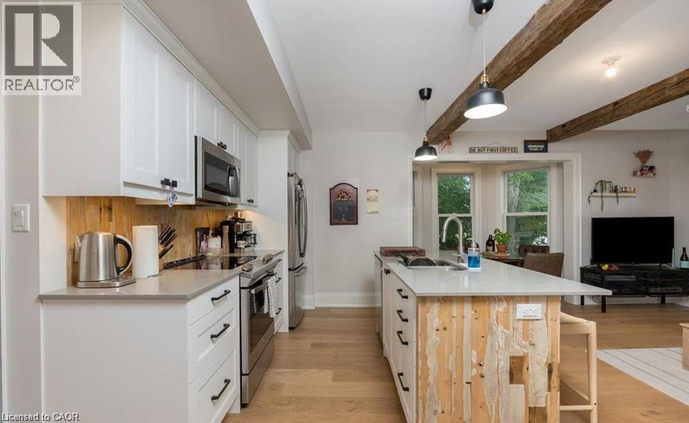 14 Young Street W, Waterloo, Ontario N2L 2Y8 - Photo 3 - 40819066