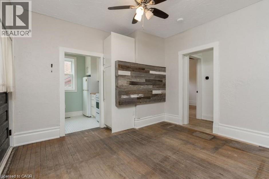 14 Young Street W, Waterloo, Ontario N2L 2Y8 - Photo 32 - 40819066