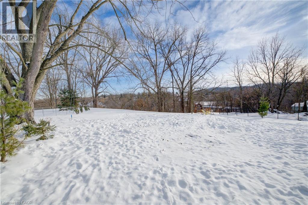 54 Roos Street, Kitchener, Ontario N2P 1H9 - Photo 2 - 40818074