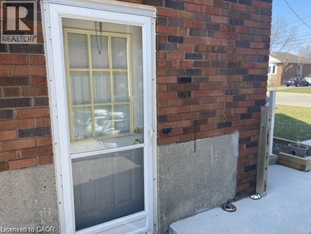 255 East 34th Street Unit# Lower, Hamilton, Ontario  L8V 3W8 - Photo 2 - 40817773