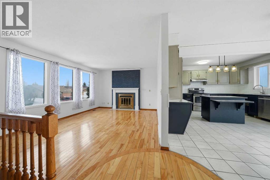 32 Huget Crescent, Red Deer, Alberta  T4N 6P4 - Photo 8 - A2279765