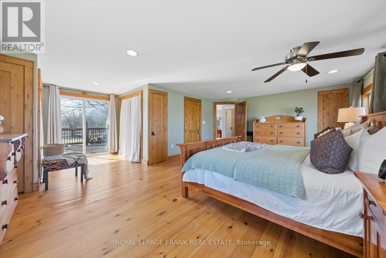 169 Valentia Road, Kawartha Lakes (Mariposa), Ontario L0M 2C0 - Photo 20 - X12975784