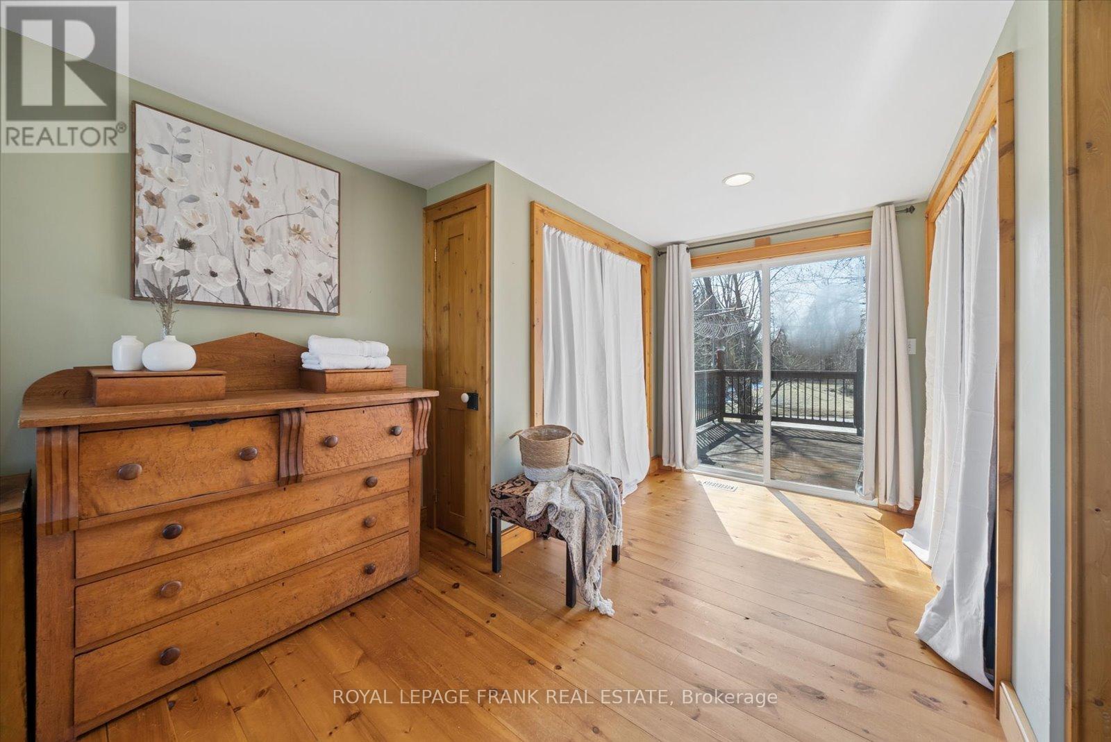 169 Valentia Road, Kawartha Lakes (Mariposa), Ontario L0M 2C0 - Photo 21 - X12975784