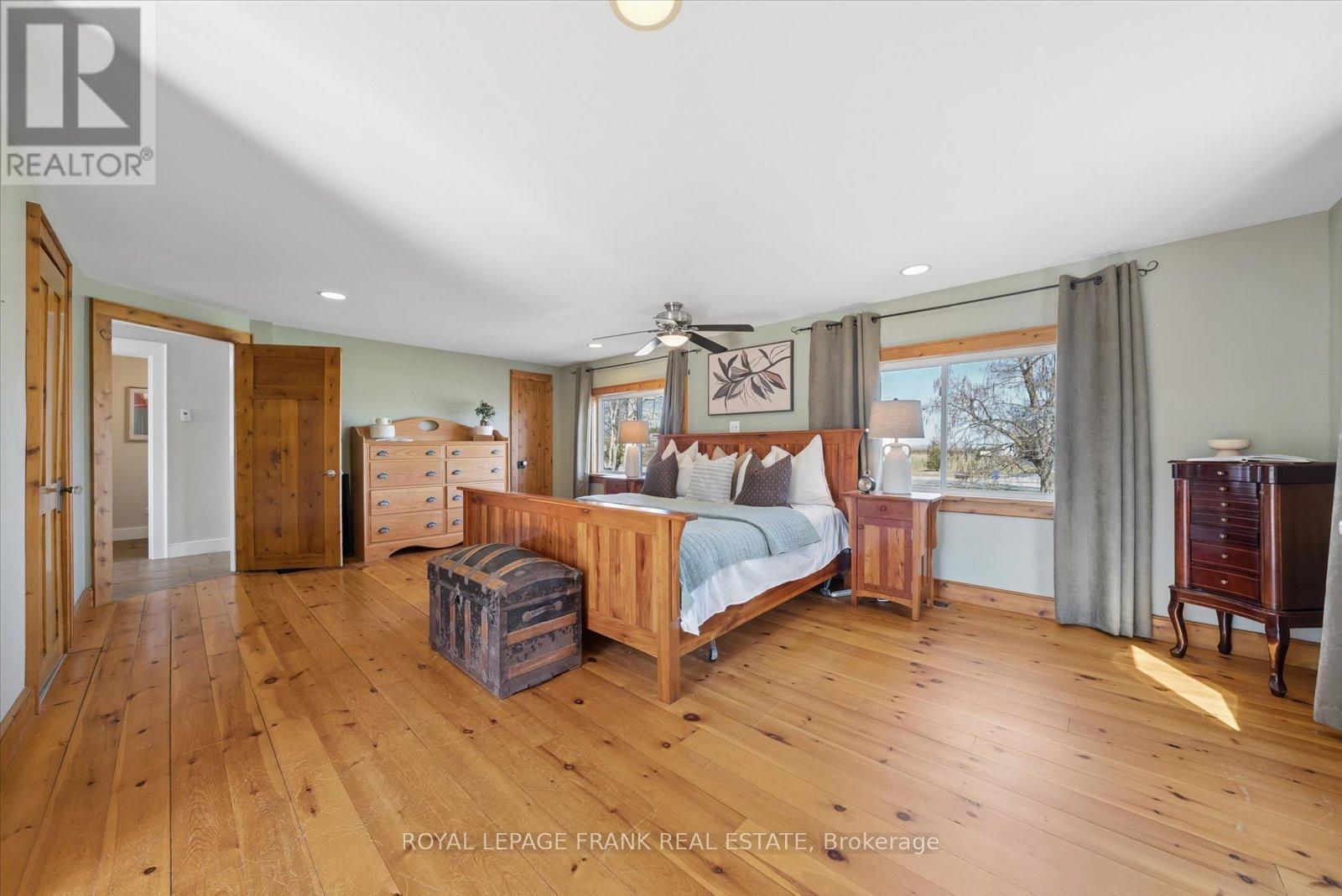 169 Valentia Road, Kawartha Lakes (Mariposa), Ontario L0M 2C0 - Photo 22 - X12975784