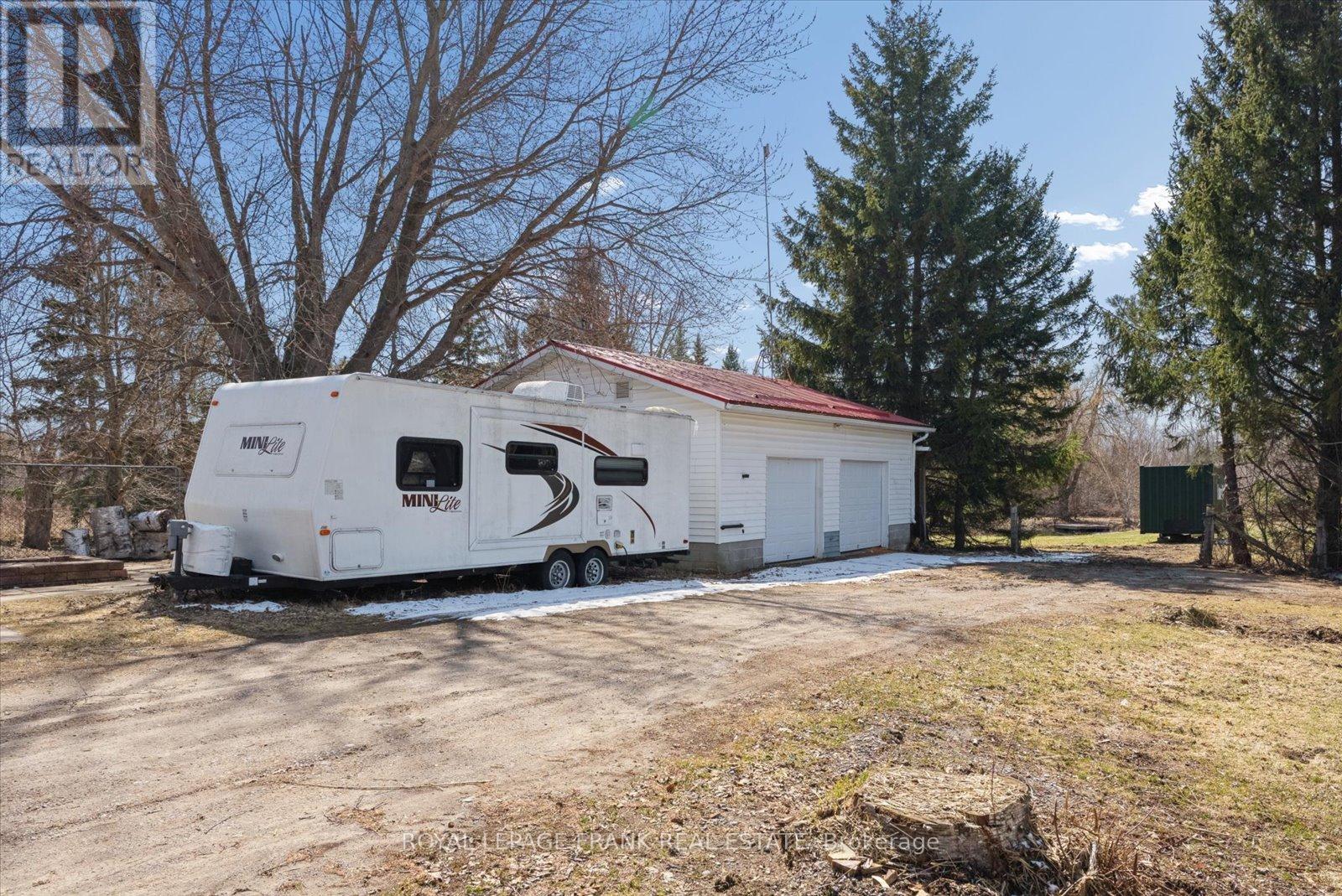 169 Valentia Road, Kawartha Lakes (Mariposa), Ontario L0M 2C0 - Photo 31 - X12975784